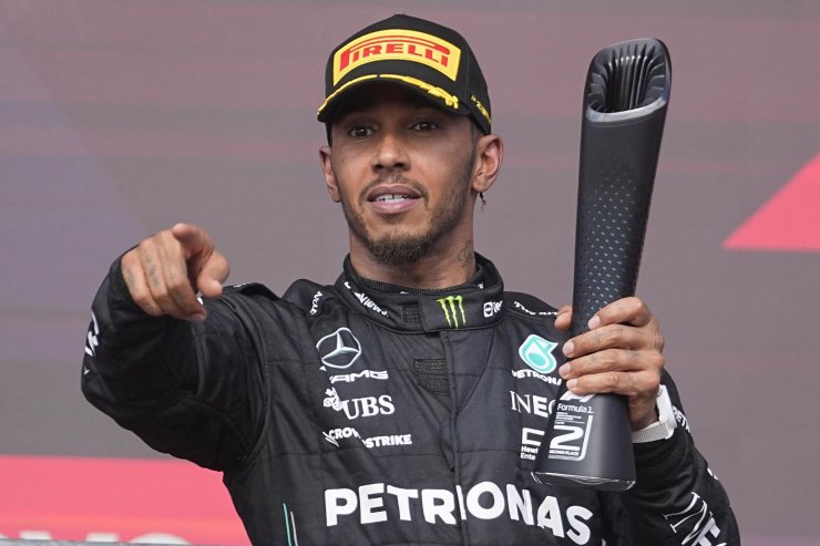 Hamilton preferisce battere la Red Bull con la Mercedes